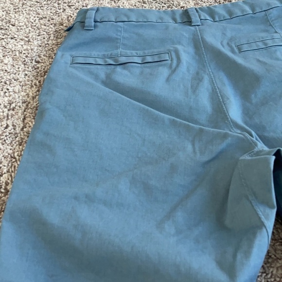 Lululemon Commission Classic-Fit Short 9"
Oxford - Picture 6 of 11
